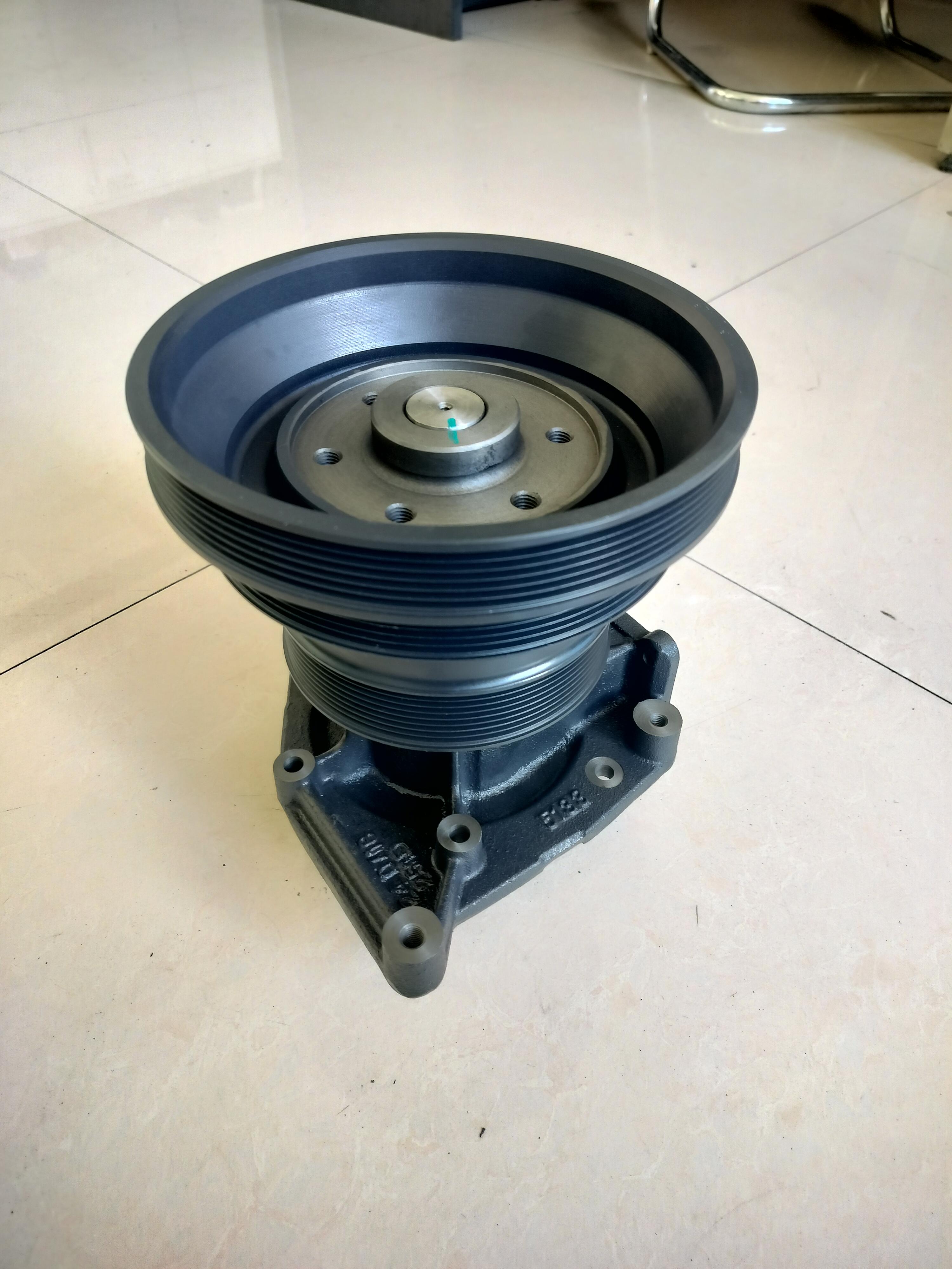VG1500060051/2   TRUCK WATER PUMP for WEICHAI