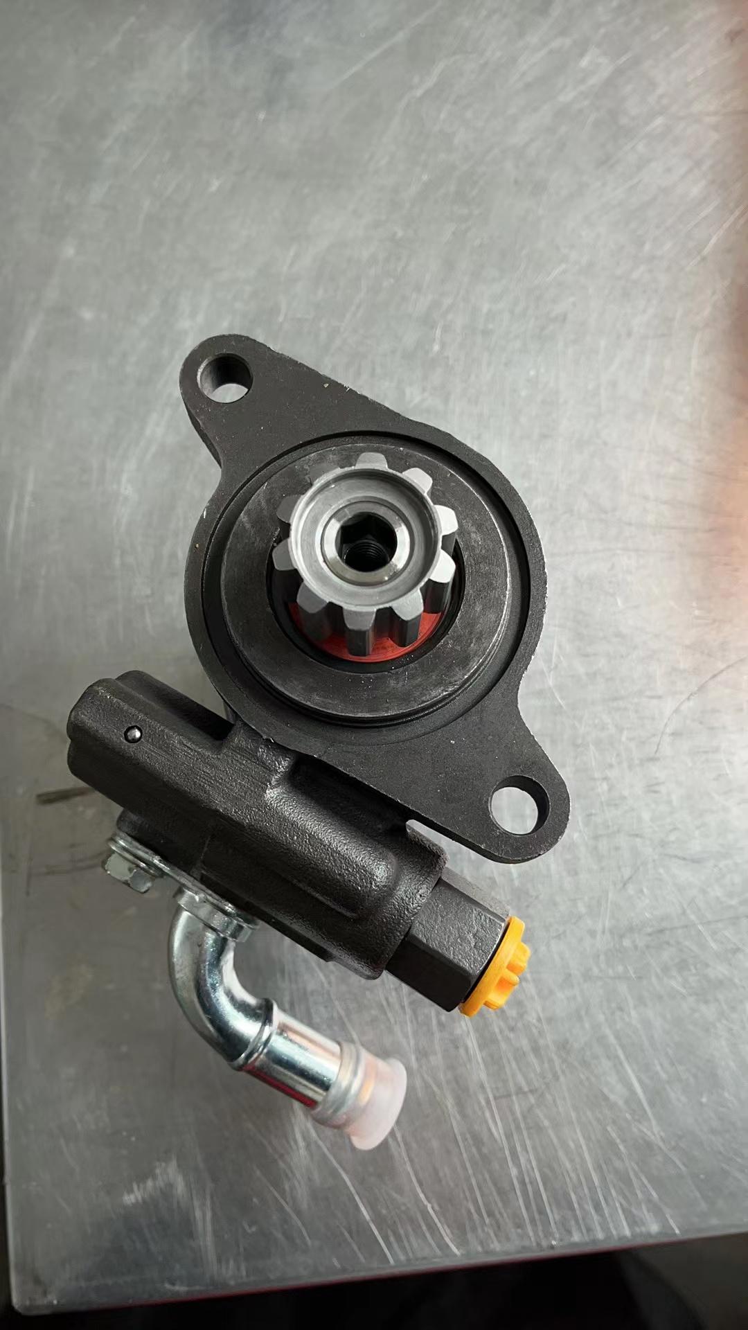 44310-35590     44310-35500    44310-35690    44310-26200短管 POWER STEERING PUMP for 1KZ KZJ95